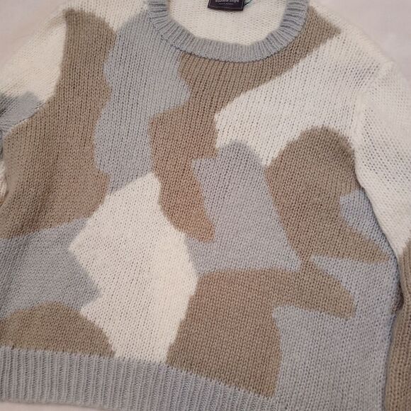 Wooden Ships Blue Tan Camo Pullover Sweater, size Small/Medium - Picture 2 of 14